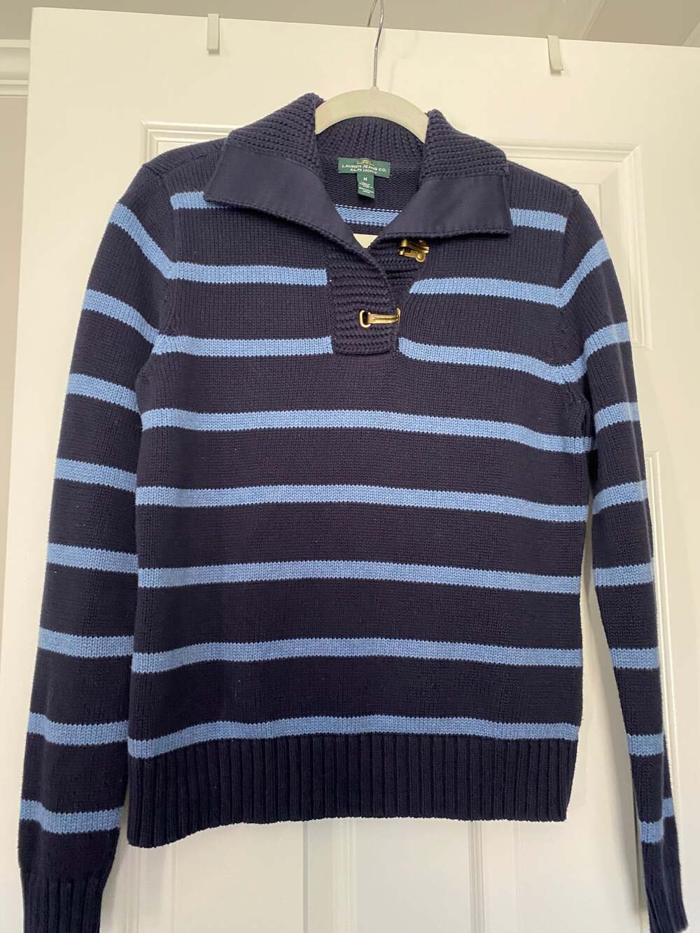 Ralph Lauren Chunky Knit sweater Toggle buttons Size Medium Blue Strip